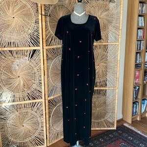 Maternity dress bt Mimi. Size M.